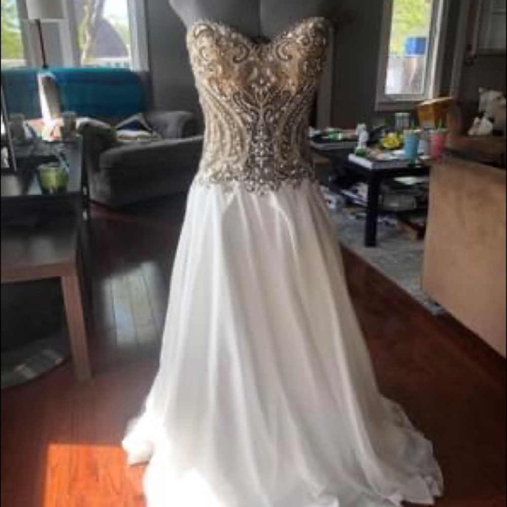Alyce Grad/prom/formal dress
